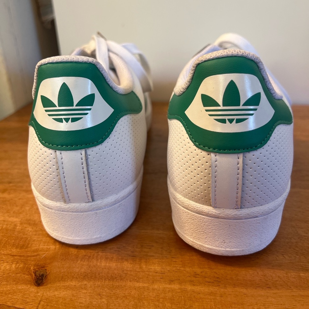 Adidas Superstar White/Green Leather Sneakers - Men’s 10 - Picture 3 of 5